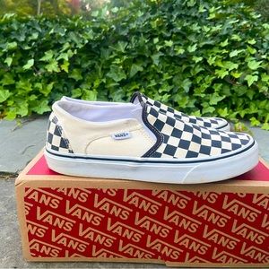 Women vans black and white checkered, low tops